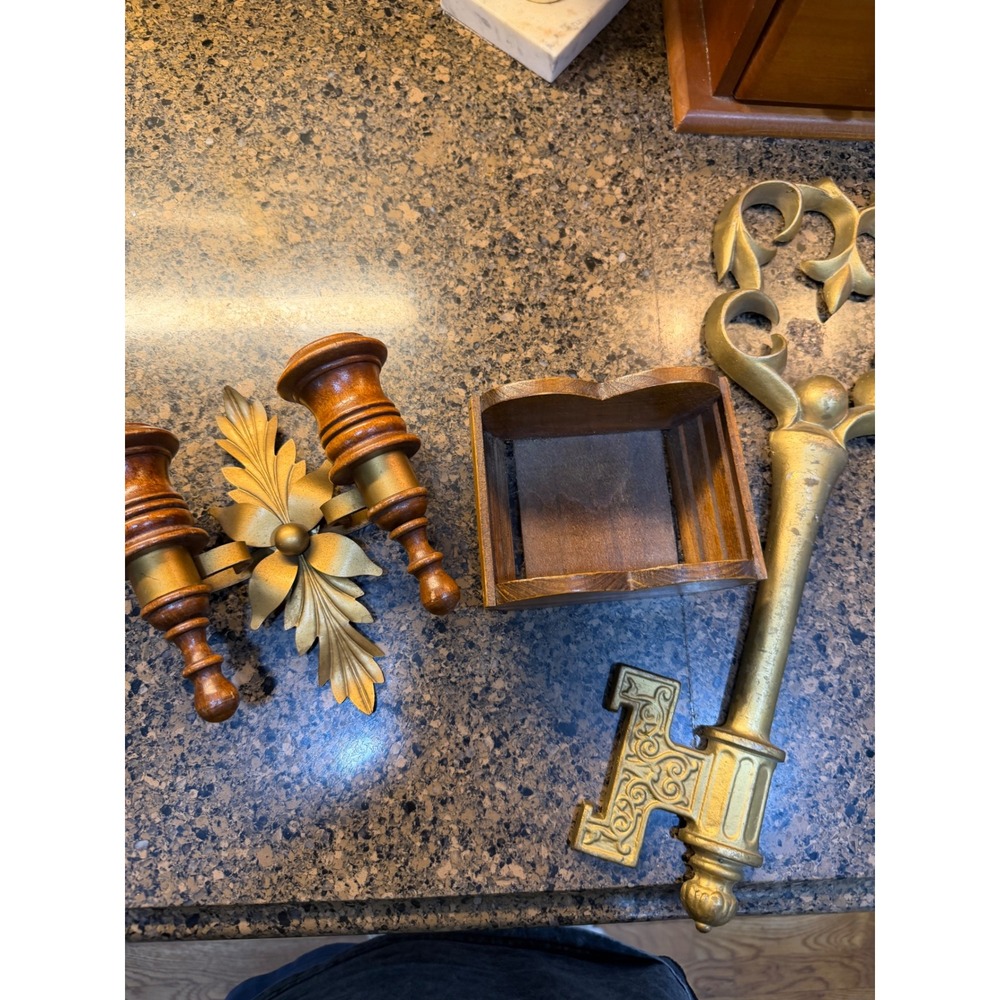 Vintage Homco Syroco Gold Wall Decor Lot Skeleton Key Sconce Wood Wall Pocket